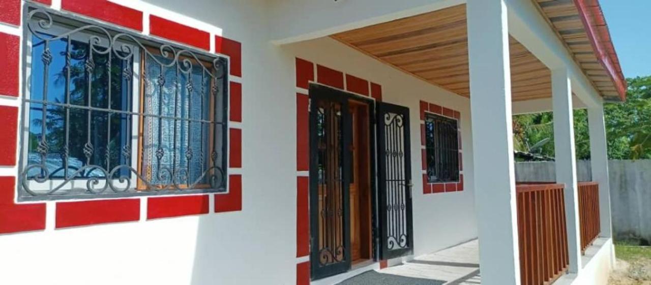 La Maison Du Voyageur Криби Екстериор снимка